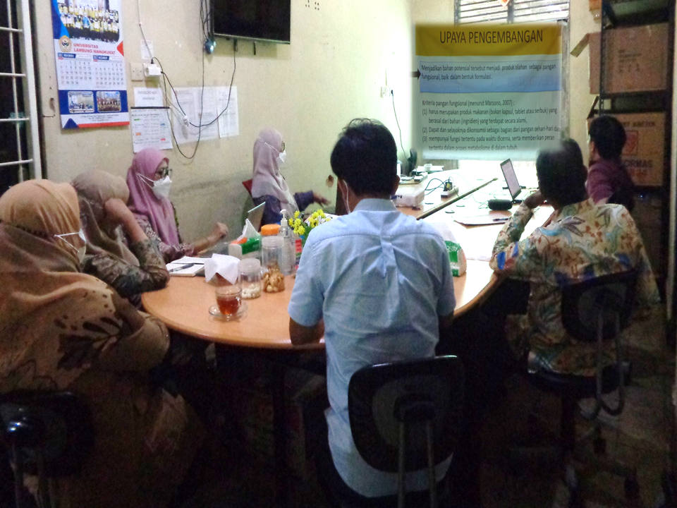 <strong>RAPAT KEMAJUAN PENYELESAIAN DOKUMEN ROADMAP PENELITIAN HERBAL DAN PANGAN LABORATORIUM TERPADU ULM</strong>