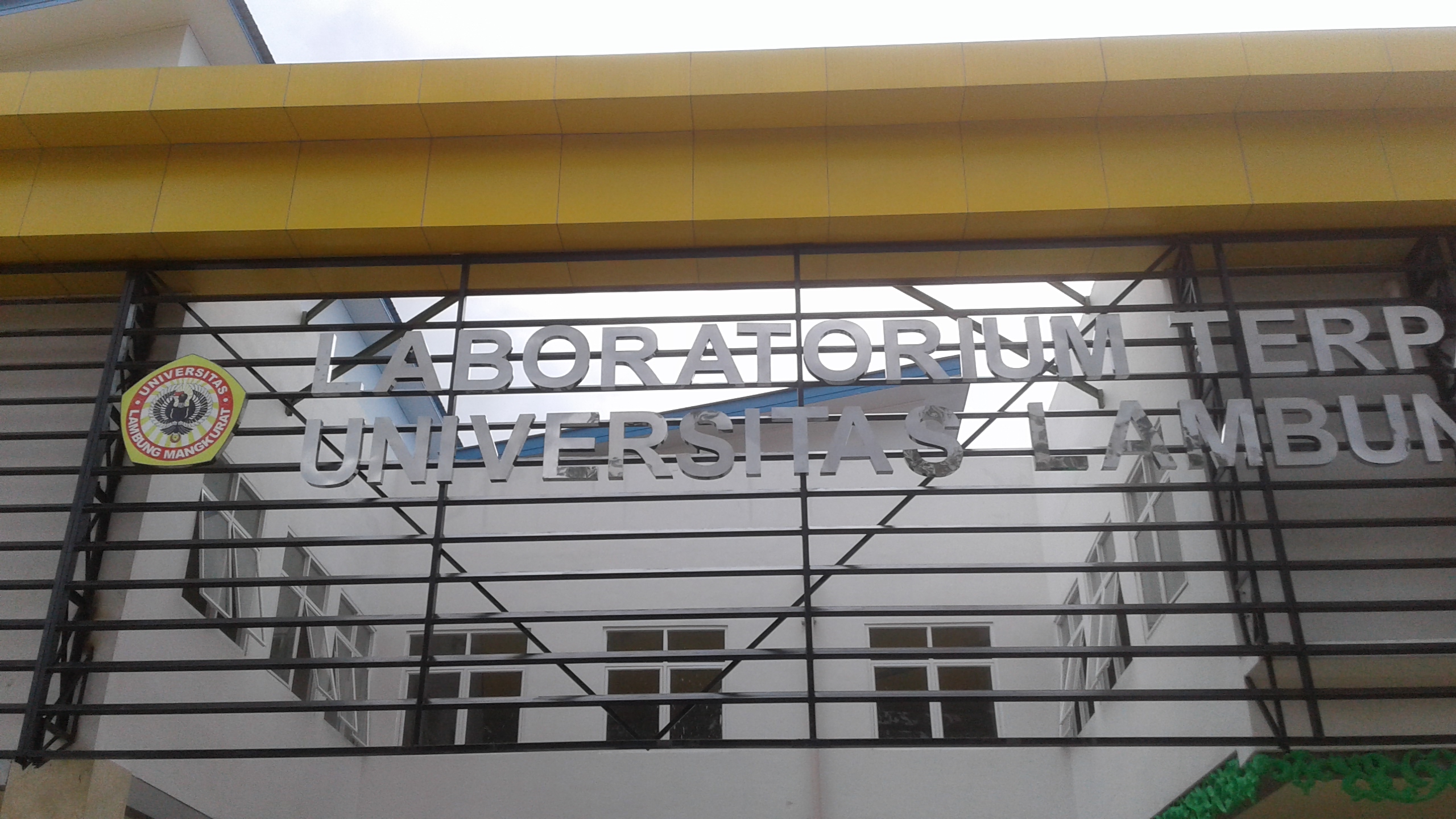PELATIHAN DAN FAMILIARISASI PERALATAN LABORATORIUM DI UPT. LABORATORIUM TERPADU ULM